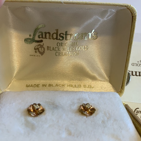 Vintage Landstroms earrings flower with diamond 10k - Picture 3 of 7